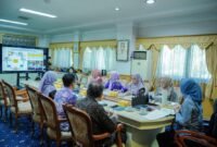 Wakil Gubernur Lampung memimpin Rapat Tim Percepatan Penanggulangan Tuberkulosis (TP2TB) Provinsi Lampung secara virtual dari Ruang Kerja Wakil Gubernur, Kamis (16/7/2026)