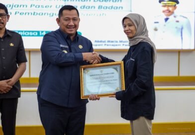 Program Inovatif PHKT Tuai Apresiasi, Raih Penghargaan CSR Terbaik dari Pemkab PPU Program Inovatif PHKT Tuai Apresiasi, Raih Penghargaan CSR Terbaik dari Pemkab PPU