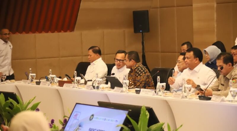 Implementasi KDKMP Jadi Fokus, Kemendagri Perkuat Sinergi Verifikasi dan Validasi dengan Pemda Implementasi KDKMP Jadi Fokus, Kemendagri Perkuat Sinergi Verifikasi dan Validasi dengan Pemda
