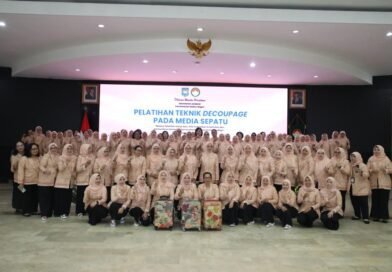 Ketua DWP Kemendagri Ajak Anggota Kembangkan Kreativitas Demi Kemandirian Ekonomi Keluarga Ketua DWP Kemendagri Ajak Anggota Kembangkan Kreativitas Demi Kemandirian Ekonomi Keluarga