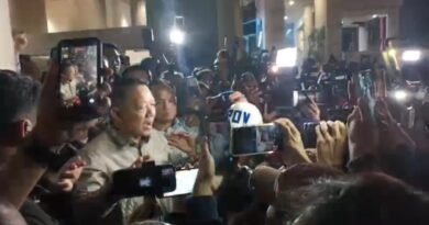 Praktisi Hukum Soroti Penahanan Mantan Jampidsus Tanpa Borgol dan Rompi Tahanan Praktisi Hukum Soroti Penahanan Mantan Jampidsus Tanpa Borgol dan Rompi Tahanan