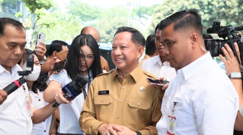 Mendagri Tito Dorong Pemerintah Daerah Percepat Persetujuan Anggaran Rehab-Rekon Pascabencana Mendagri Tito Dorong Pemerintah Daerah Percepat Persetujuan Anggaran Rehab-Rekon Pascabencana
