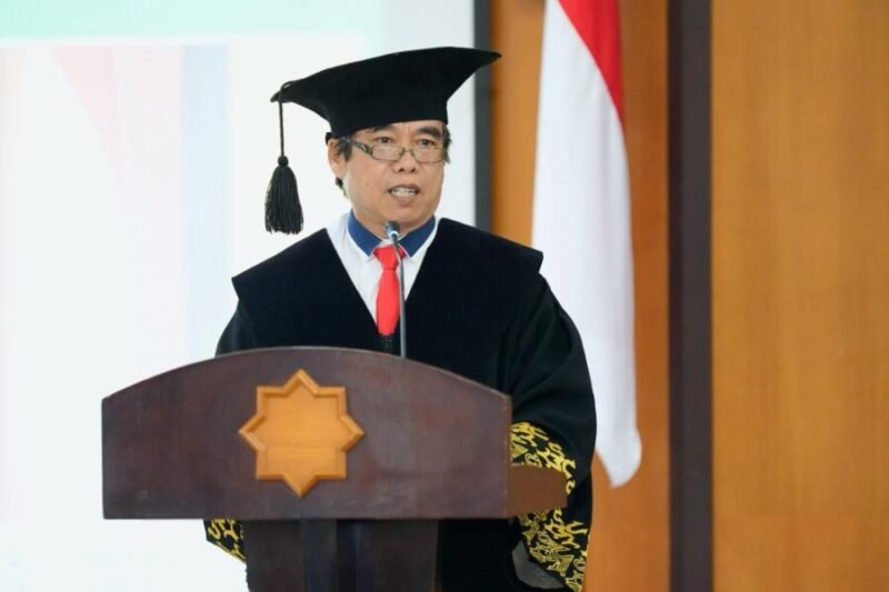 Guru Besar KPI FSIP UMY, Prof. Dr. Mahli Zainuddin, M. Si