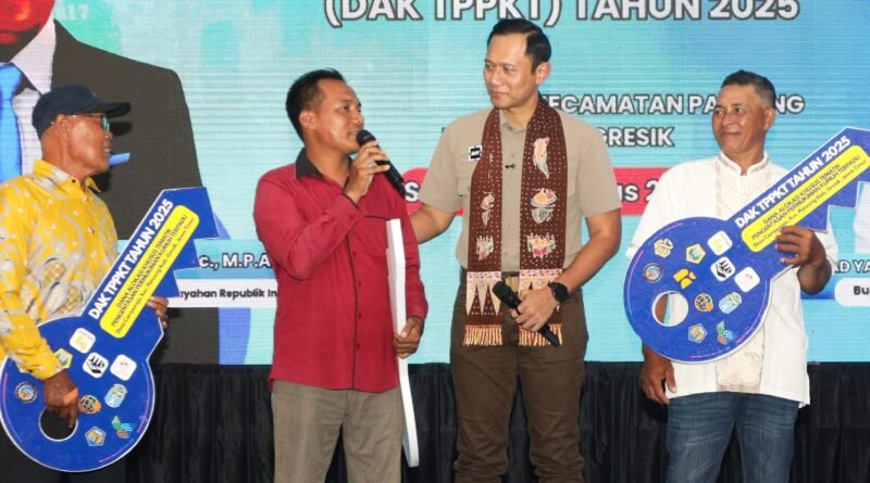 Resmikan DAK PPKT di Gresik, Menko AHY Tegaskan Transformasi Kawasan Dimulai dari Rumah Layak