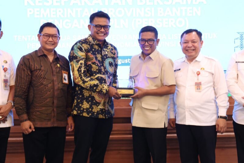 Andra Soni Gandeng PLN Perkuat Keandalan Listrik Demi Iklim Investasi Banten