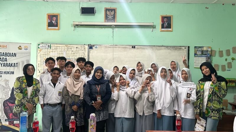 Literasi Hukum UWM Bekali Siswa Kenali Risiko Penipuan Rekrutmen Daring Literasi Hukum UWM Bekali Siswa Kenali Risiko Penipuan Rekrutmen Daring