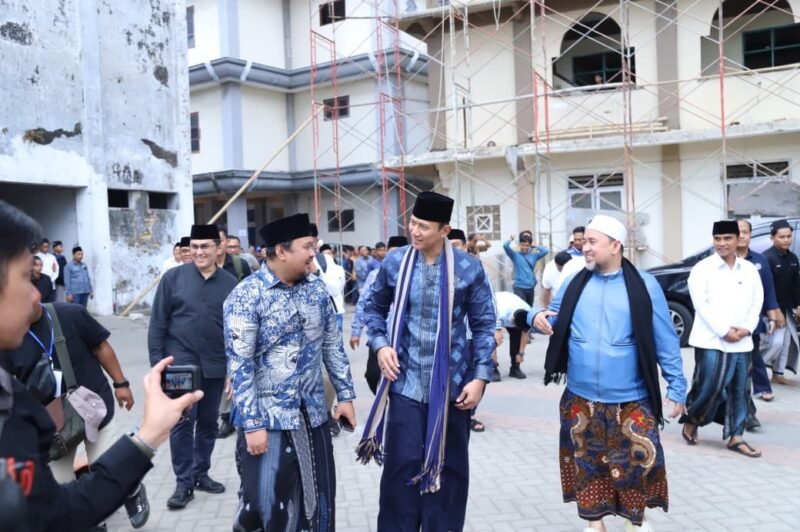AHY Lanjutkan Gerakan Langit Biru, 80 Ribu Liter Air Bersih Mengalir untuk Warga Madura