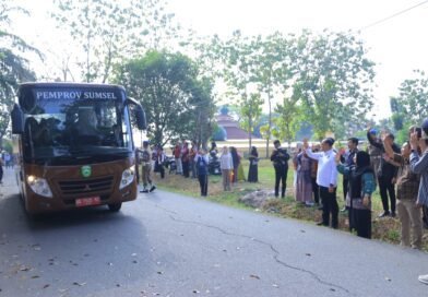 Edward Candra Lepas Rombongan SRT 31 Palembang, Menuju Sekolah Rakyat Permanen OKI