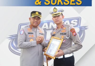 Kasat Lantas Polresta Tangerang Kompol Fery Octaviari Pratama Raih Penghargaan dari Kapolresta Kasat Lantas Polresta Tangerang Kompol Fery Octaviari Pratama Raih Penghargaan dari Kapolresta