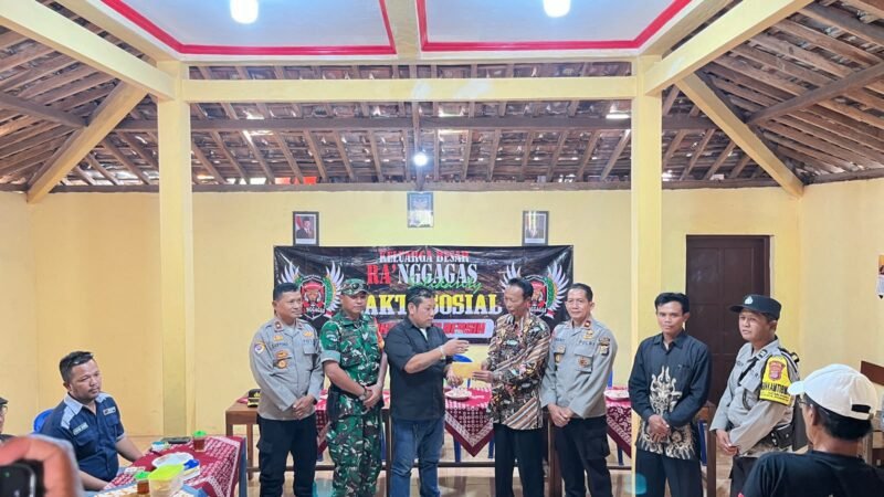 Peduli Warga Terdampak Kekeringan, Ra’Nggagas Solidarity Kirim 40 Tangki Air Bersih Peduli Warga Terdampak Kekeringan, Ra’Nggagas Solidarity Kirim 40 Tangki Air Bersih