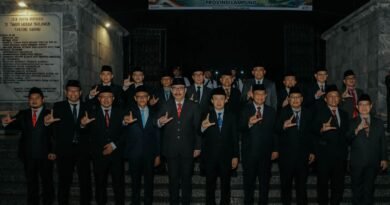 HUT RI ke-81, Sekdaprov Marindo Ikuti Apel Kehormatan dan Renungan Suci di TMP Tanjung Karang