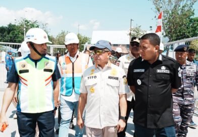 Pasca Gempa, Mendagri Tito Tinjau Kerusakan di Pelabuhan Laurentius Say Maumere Pasca Gempa, Mendagri Tito Tinjau Kerusakan di Pelabuhan Laurentius Say Maumere
