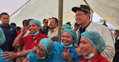Menteri Keuangan Purbaya Yudhi Sadewa Bersama Komisi XI DPR Tinjau Wilayah Terdampak Banjir di NTT Menteri Keuangan Purbaya Yudhi Sadewa Bersama Komisi XI DPR Tinjau Wilayah Terdampak Banjir di NTT