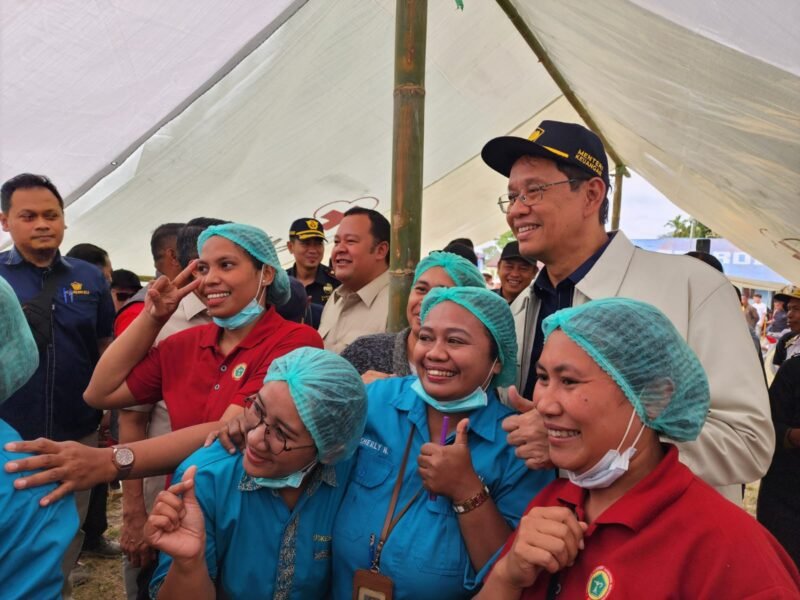 Menteri Keuangan Purbaya Yudhi Sadewa Bersama Komisi XI DPR Tinjau Wilayah Terdampak Banjir di NTT Menteri Keuangan Purbaya Yudhi Sadewa Bersama Komisi XI DPR Tinjau Wilayah Terdampak Banjir di NTT