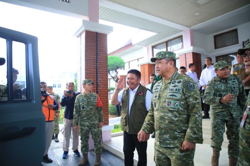 Presiden Prabowo Dukung Tambahan Armada Karhutla, Herman Deru Perkuat Penanganan di Sumsel