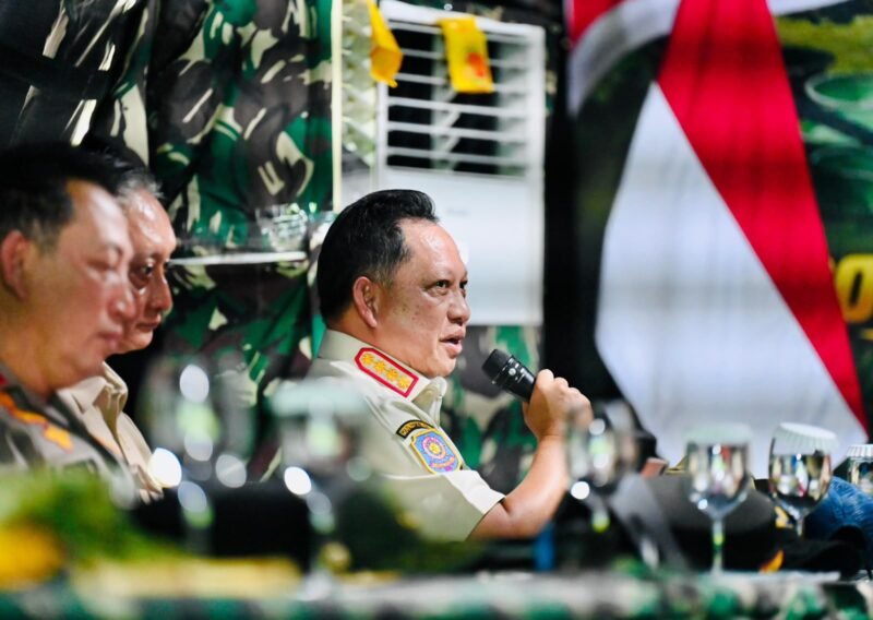 Mendagri Tito Pastikan Layanan Adminduk hingga Bantuan Presiden untuk Korban Gempa NTT Berjalan