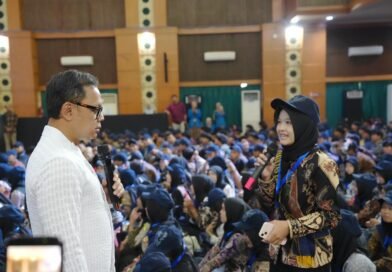 Wamendagri Bima Arya Dorong Generasi Muda Berperan Aktif Membangun Indonesia di Tengah Disrupsi Digital