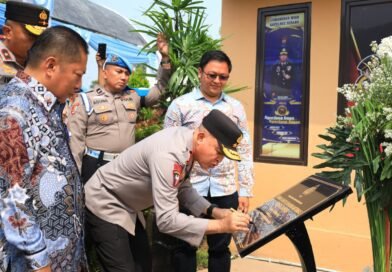 Kapolda Banten Resmikan Rumah Kantor Bhabinkamtibmas Desa Cemplang di Kabupaten Serang