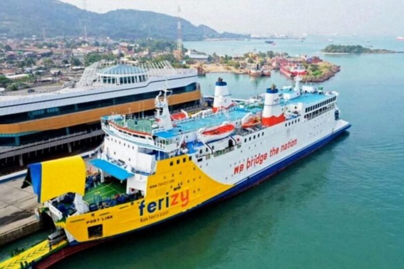 Aktivitas Gunung Anak Krakatau Meningkat, Layanan Merak-Bakauheni Tetap Berjalan Aktivitas Gunung Anak Krakatau Meningkat, Layanan Merak-Bakauheni Tetap Berjalan