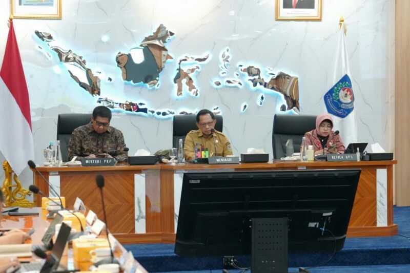 Bantuan Bencana NTT Harus Dipercepat, Mendagri Minta Pemda Penuhi Kebutuhan Warga