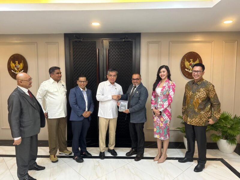 PERADI PROFESIONAL Bahas Kolaborasi Strategis dengan Kementerian Ketenagakerjaan PERADI PROFESIONAL Bahas Kolaborasi Strategis dengan Kementerian Ketenagakerjaan