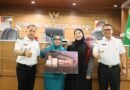 TP PKK Kota Bekasi Bagikan 80.000 Masker Merah Putih, Antisipasi Dampak Abu Vulkanik TP PKK Kota Bekasi Bagikan 80.000 Masker Merah Putih, Antisipasi Dampak Abu Vulkanik
