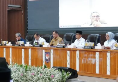 Mendagri Tito Minta Pemda Waspadai Kenaikan Harga Ayam, Telur, dan Beras