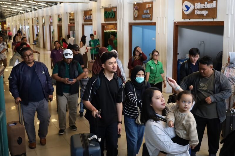 Stasiun Tugu Yogyakarta Jadi Teraktif, Penumpang KAI Daop 6 Naik 19 Persen Stasiun Tugu Yogyakarta Jadi Teraktif, Penumpang KAI Daop 6 Naik 19 Persen