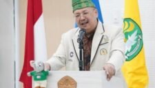 KULIAH UMUM-Ketua Pusat Studi Ilmu Kepolisian, Komjen Pol. Prof. Dr. Chrysnanda Dwilaksana, M.Si saat memberikan Kuliah Umum di Universitas Riau. (Foto Ist).