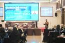 Ketua TP PKK Kabupaten Bandung memberikan pengarahan dalam kegiatan Ladies Program KORPRI Kabupaten Bandung di Hotel Grand Sunshine, Soreang