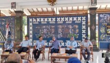 Suasana konferensi pers Sleman Creative Weeks 2026 di Pendopo Rumah Dinas Bupati Sleman, memperkenalkan rangkaian festival lintas disiplin seni dan budaya kepada awak media.