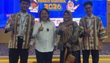 Kepala Dinas Perhubungan Daerah Istimewa Yogyakarta (Dishub DIY), Chrestina Erni Widiyastuti, S.E., M.Si., meraih penghargaan Pembina Terbaik II dalam Pemilihan Pelajar Pelopor Keselamatan Lalu Lintas dan Angkutan Jalan Tingkat Nasional Tahun 2026. (Foto : dok.Dishub DIY)