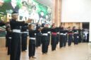 Pesilat muda memeragakan jurus pencak silat saat Pelantikan DPD PPSI Kabupaten Bandung 2026–2031 di Gedung Moh. Toha, Soreang