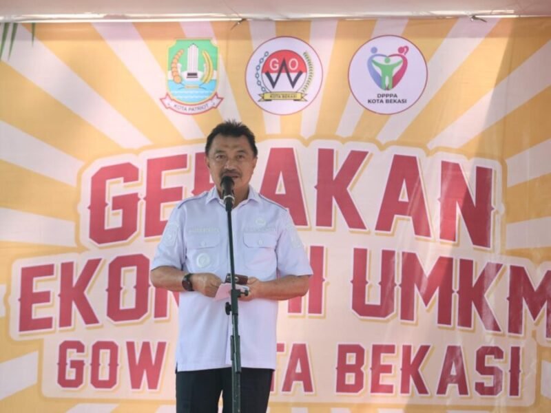 Wakil Wali Kota Bekasi Abdul Harris Bobihoe menyampaikan sambutan pada Gerakan Ekonomi UMKM GOW Kota Bekasi.