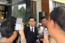 Kuasa hukum FN, Gusti Rian Saputra, memberikan keterangan kepada awak media terkait laporan polisi yang dibuat pihak BAM, Rabu (23/9/2026).
