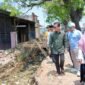 Bupati Bandung Dadang Supriatna memantau kondisi saluran Irigasi Cigugur dalam program pentahelix di Desa Ciheulang, Kecamatan Ciparay, Kabupaten Bandung  