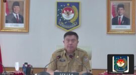 Sekretaris Jenderal Kemendagri Tomsi Tohir memberikan pengarahan pada pembukaan Pelatihan Kepemimpinan Administrator (PKA) dan Pelatihan Kepemimpinan Pengawas (PKP) Gelombang V PNBP Tahun Anggaran 2026 secara virtual melalui Zoom Meeting, Senin (28/9/2026).