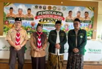 DUKUNGAN-Ki-ka: KH. TB. Masnun, Kak Reni Lizawati, M.Pd dari Kwarda, KH. Mahmud Efendi, MA, Bendahara dan H. Zaenul Muttaqin, SE, M.Pd, Sekretaris, memberikan dukungan acara. (Foto Ist).
