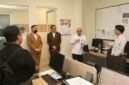 Sekretaris Jenderal Kementerian Ketenagakerjaan (Kemnaker) Cris Kuntadi (ketiga dari kanan, kemeja putih) memberikan arahan saat melakukan peninjauan dalam kegiatan Monitoring Program Pemagangan Nasional di De Djokja Malioboro Hotel, Yogyakarta