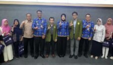 Wakil Gubernur Lampung Jihan Nurlela bersama jajaran dan peserta Bakti Sosial Deteksi Dini Kanker Payudara dalam rangkaian PIT PERABOI ke-29 di Auditorium Cinema RS Abdul Moeloek
