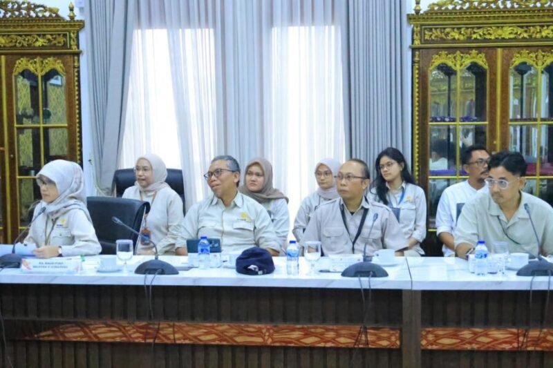 Jajaran Kepala Balai dan Satuan Kerja Kementerian Perumahan dan Kawasan Permukiman (PKP) wilayah Sumatera Selatan mengikuti rapat evaluasi bersama Pemerintah Provinsi Sumsel di Griya Agung