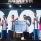 Penyerahan bantuan dilakukan secara simbolis Dewan Komisaris KAI Raizal Arifin kepada Wali Kota Yogyakarta Hasto Wardoyo dalam kegiatan puncak peringatan HUT KAI ke-81