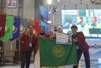 Foto tim mahasiswa PBA UMY yang membuat aplikasi Tarkeeb saat berhasil menjuarai KMI Expo XVII 2026 kategori Bisnis Digital
