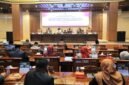 uasana Rapat Paripurna XLIV DPRD Provinsi Sumsel dengan agenda penyampaian Pemandangan Umum Fraksi-Fraksi terhadap Raperda APBD Sumsel TA 2027 di Ruang Rapat Paripurna DPRD Sumsel.