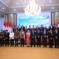 Herman Deru berfoto bersama jajaran Forkopimda dan para tamu undangan usai Pengukuhan Kepala Perwakilan BPKP Provinsi Sumsel di Griya Agung Palembang.