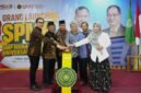 Rektor UMY didampingi BPH UMY, Wakil Rektor UMY, dan Kepala Sekolah SMP MSUS melakukan simbolisasi penekanan tombol Grand Launching SPMB SMP MSUS