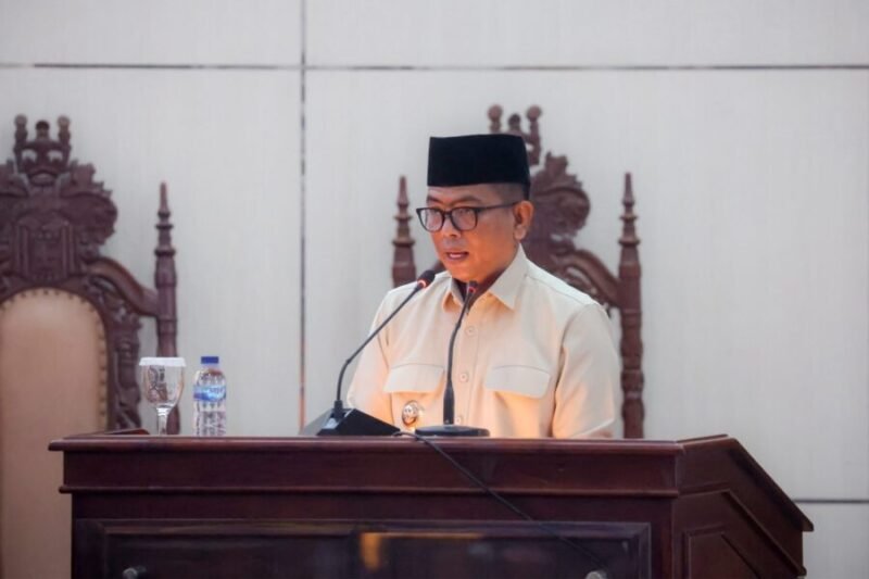 Andra Soni menyampaikan penjelasan usulan perubahan Perda Pengelolaan Barang Milik Daerah (BMD) dalam Rapat Paripurna DPRD Provinsi Banten di Kota Serang.