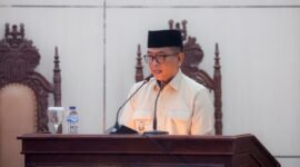 Andra Soni menyampaikan penjelasan usulan perubahan Perda Pengelolaan Barang Milik Daerah (BMD) dalam Rapat Paripurna DPRD Provinsi Banten di Kota Serang.