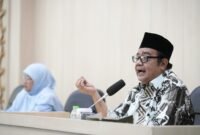 Foto Direktur Guru Pendidikan Menengah dan Pendidikan Khusus Kemendikdasmen RI, Arif Jamali Muis saat menyampaikan materinya dalam Simposium Nasional yang digelar PP KAUMY di UMY