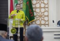 Foto Ketua BPKN RI, rof. Dr. H. Muhammad Mufti Mubarok, S.H., S.Sos., M.Si., menjadi pembicara dalam Simposium Nasional yang digelar oleh Keluarga Alumni UMY (KAUMY)